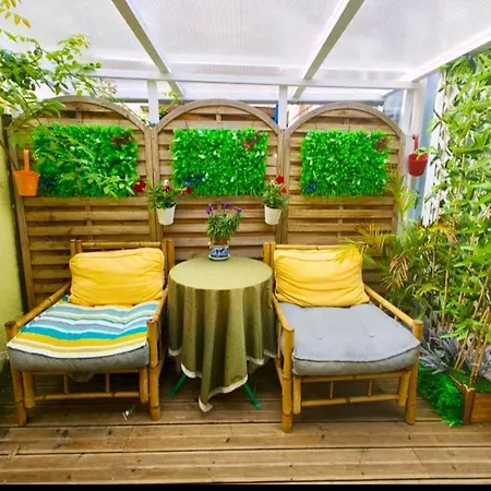 Le Coin Des Artistes - Maisonnette