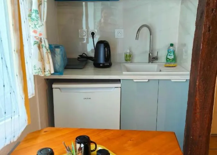 Le Coin Des Artistes - Maisonnette