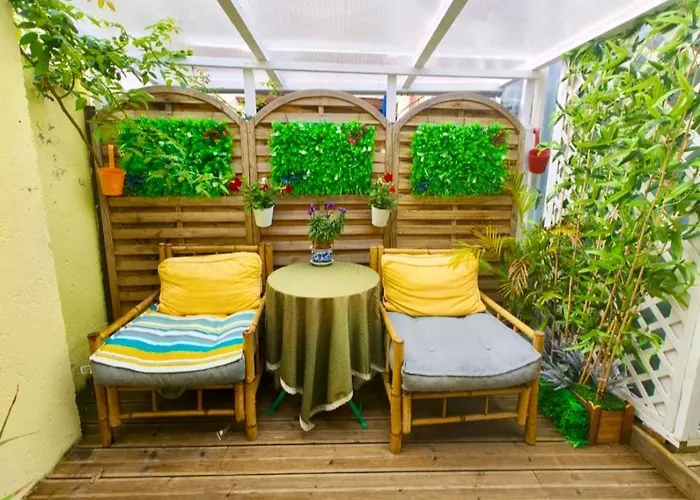 Le Coin Des Artistes - Maisonnette